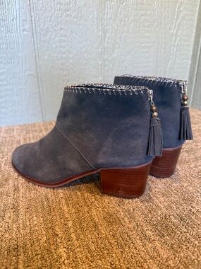 TOMS Women’s Suede Ankle Booties with Tassel Zip - Charcoal